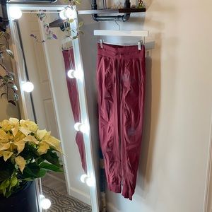 Lululemon pants